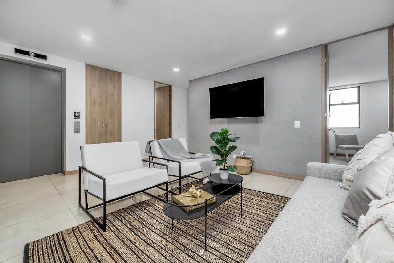 La 42 Apartamentos Medellin 0*,
